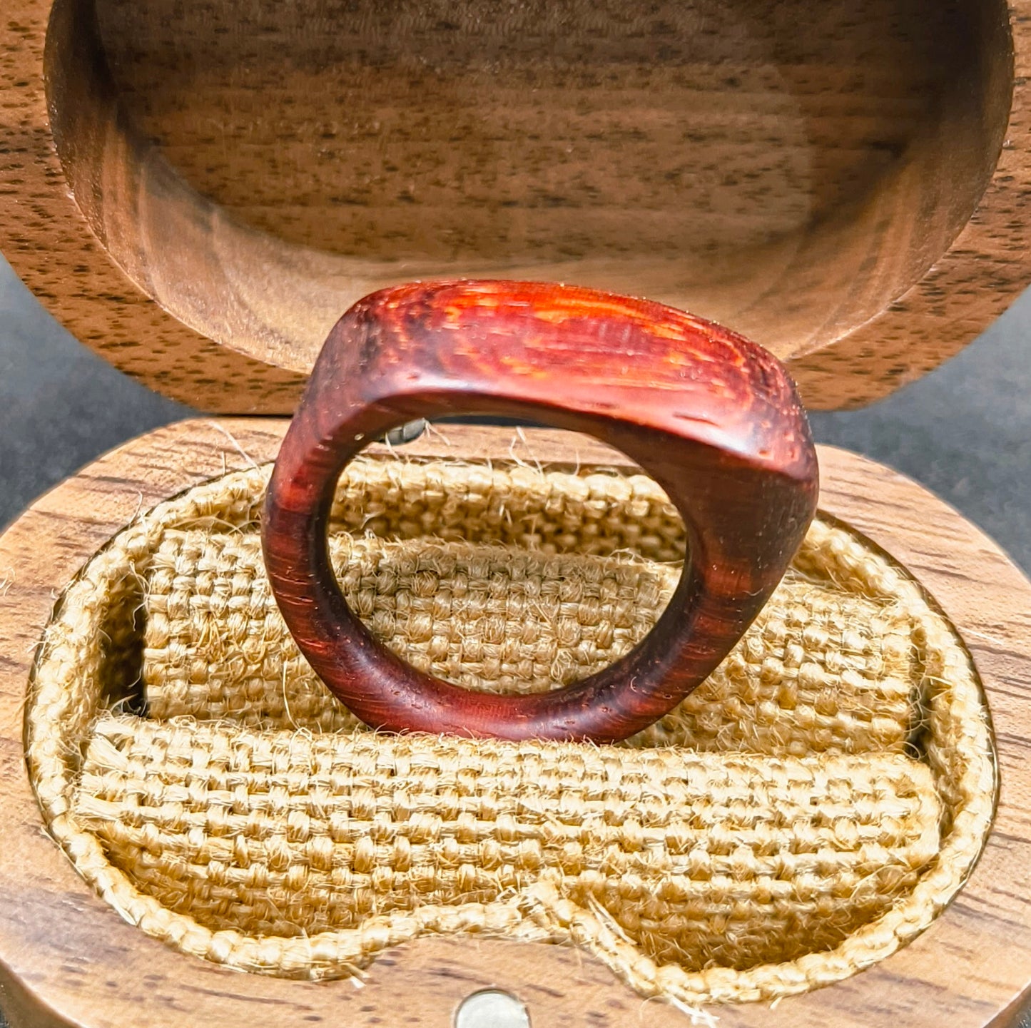 ANELLO IN BUBINGA